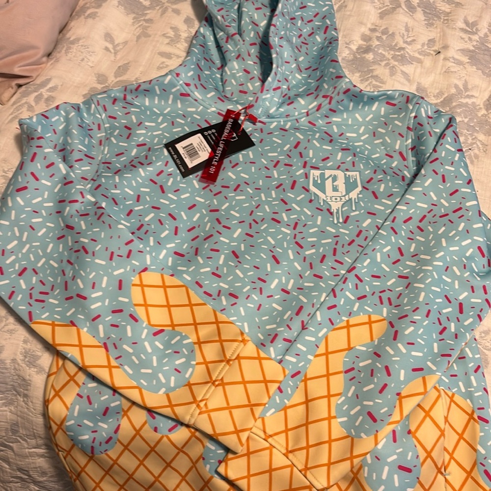 B101 brand new sweatshirt